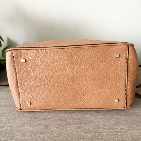 Tory Burch Robinson Pebbled Leather Square Tote in Tigers Eye (Tan) - EUC - Picture 4 of 11